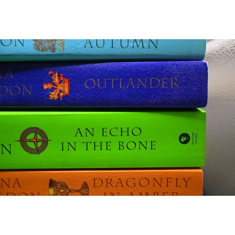 Diana Gabaldon Outlander Book Lot 8 HC PB Dragonfly Voyager Companion Set